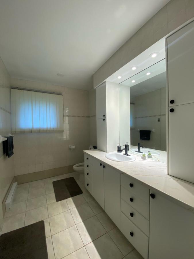 Private Room Lakeview House- Westmount Moncton Esterno foto